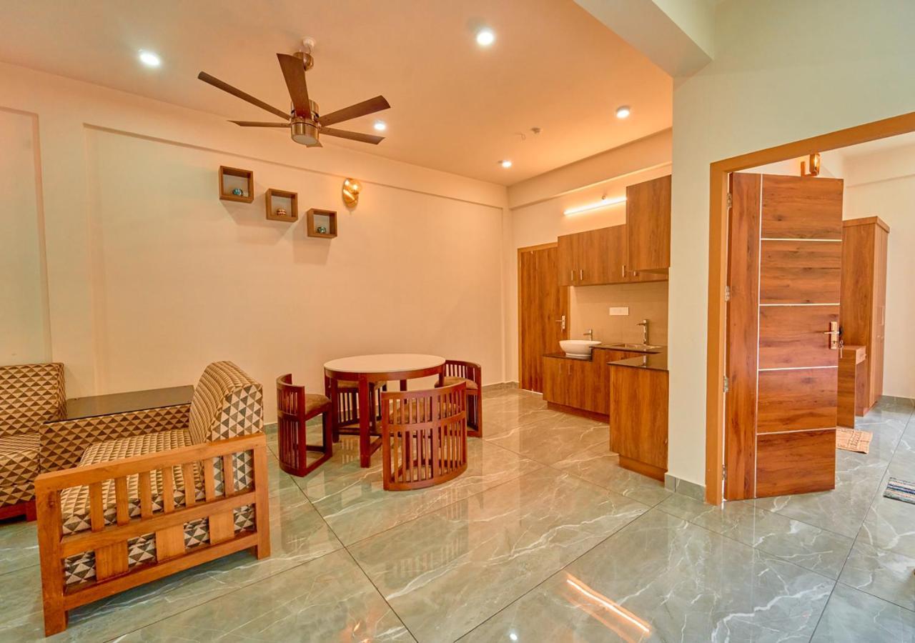 Glen Castle Vagamon Pool Resort By Voye Homes Exterior photo