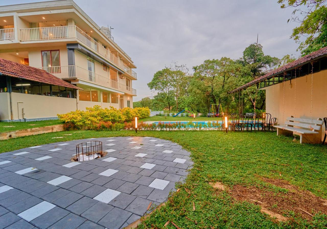 Glen Castle Vagamon Pool Resort By Voye Homes Exterior photo