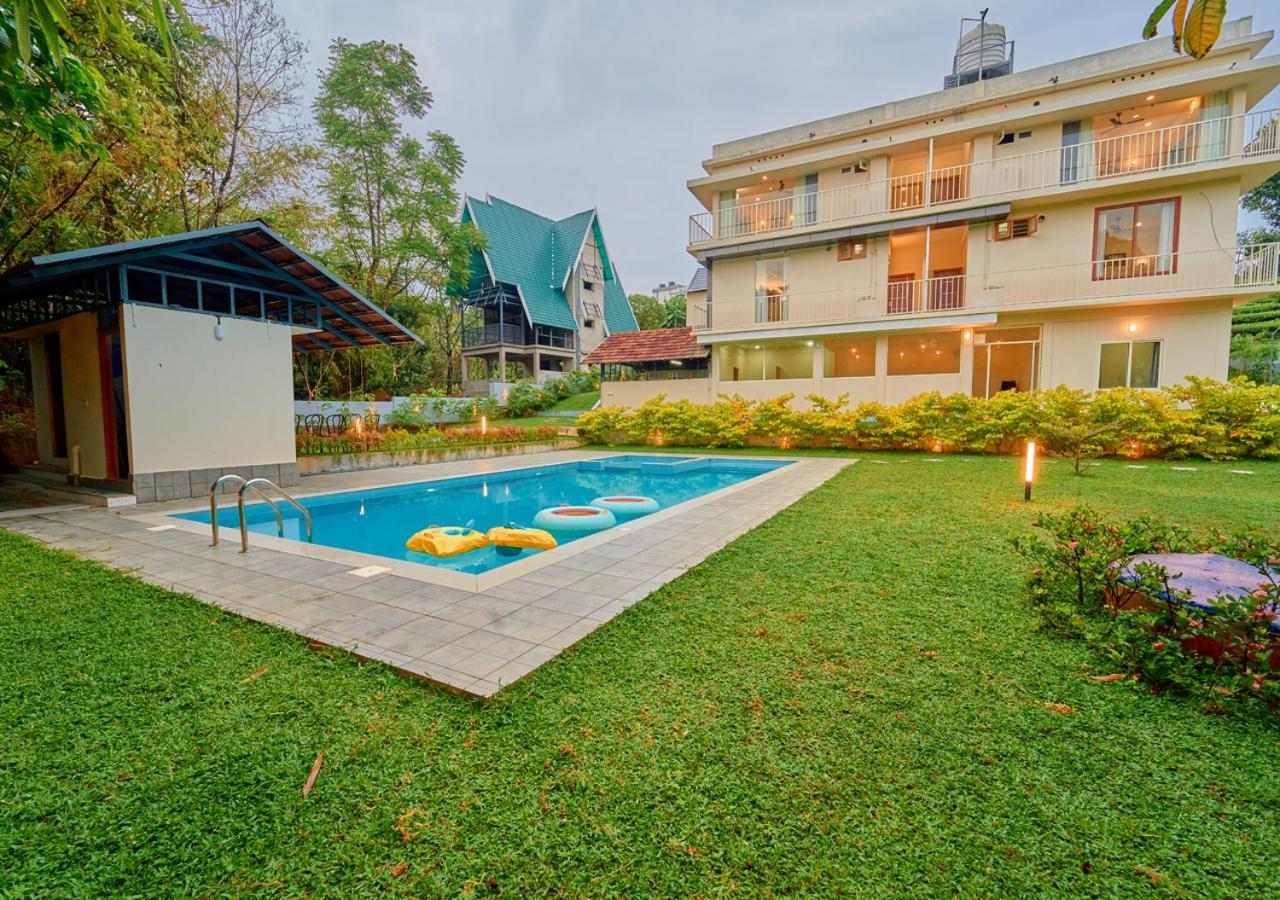 Glen Castle Vagamon Pool Resort By Voye Homes Exterior photo